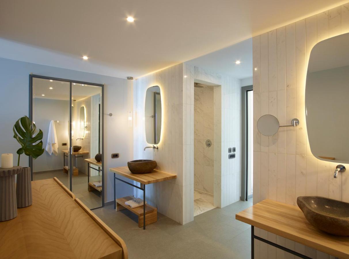 Grand Suite mit eigenem Pool, Wohnbereich im Freien und Meerblick